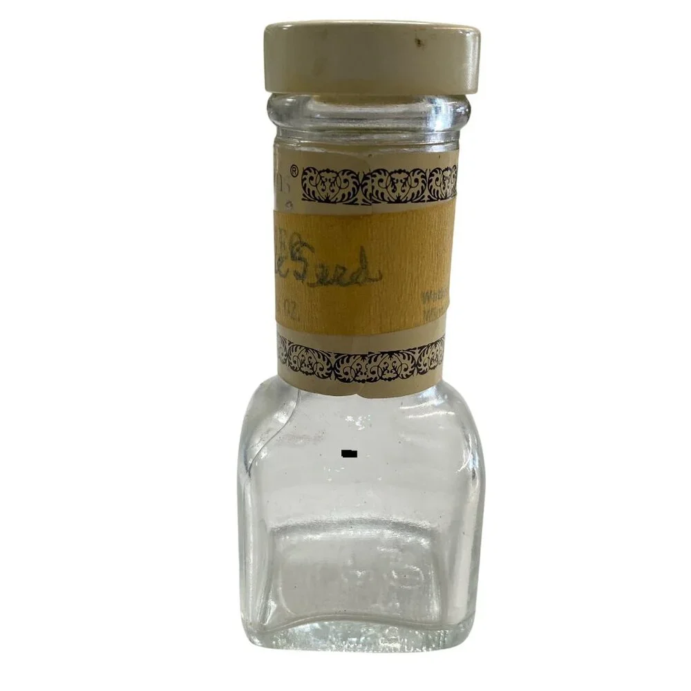 Vintage Watkins Nutmeg Glass Spice Bottle 1.4 Oz - Picture 2 of 9